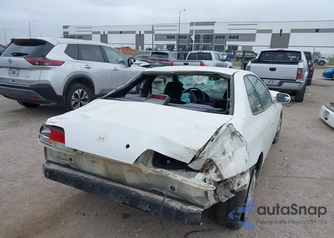 1998 Honda Prelude z USA, uszkodzony, nr VIN JHMBB6240WC012659